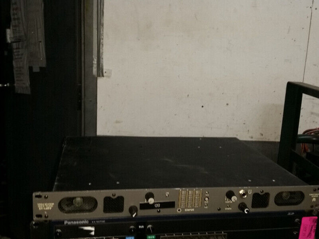 Wohler amp1-vs SDI audio monitor unit in 1RU rack with built in dans Autre  à Ville de Montréal