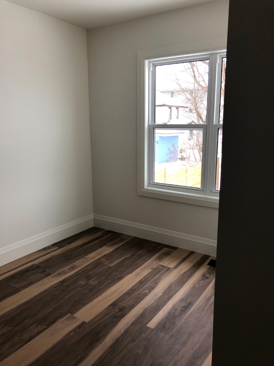 DUNEDIN ST.-COLBORNE ST.W  FOR RENT 3