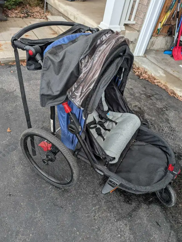 schwin bike trailer in Road in Barrie - Image 3