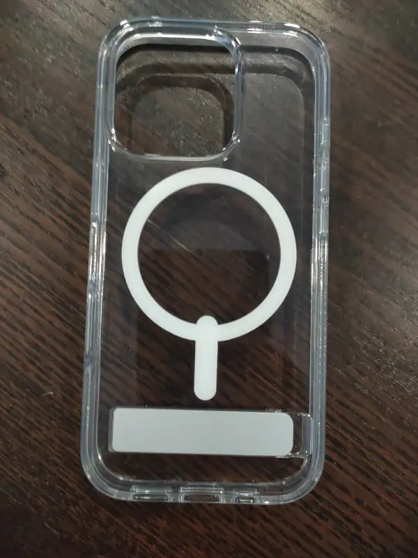 Spigen ultra hybrid case for iPhone 16 pro in Cell Phone Accessories in St. Catharines - Image 6