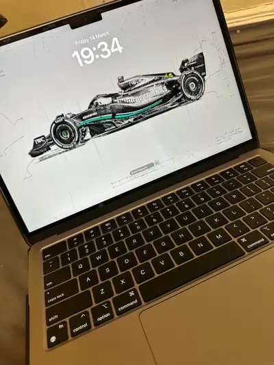 MacBook Air M3 (24GB RAM / 1TB SSD) – AppleCare+ till Oct 2027 Selling my MacBook Air M3 in excellen...