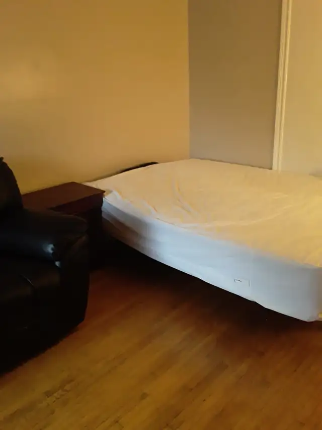 A room for rent at St Clair and Keele for male professional62864755638914121