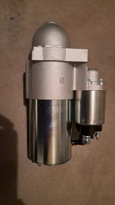 Fits 99-05 GM vehicles with 6.0L V8. Cadillac Escalade, GMC Sierra, Chevrolet Silverado. Brand new n...