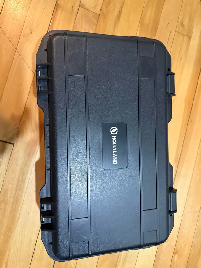 Hollyland Pyro 7 and Pyro S Wireless Video Transmission System