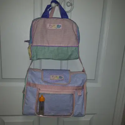 2SACS NEUFS ENFANTS:GRAND 9"HAUx12"LAR+PETIT 8"HAUx7"LAR$5.00CHA, View more