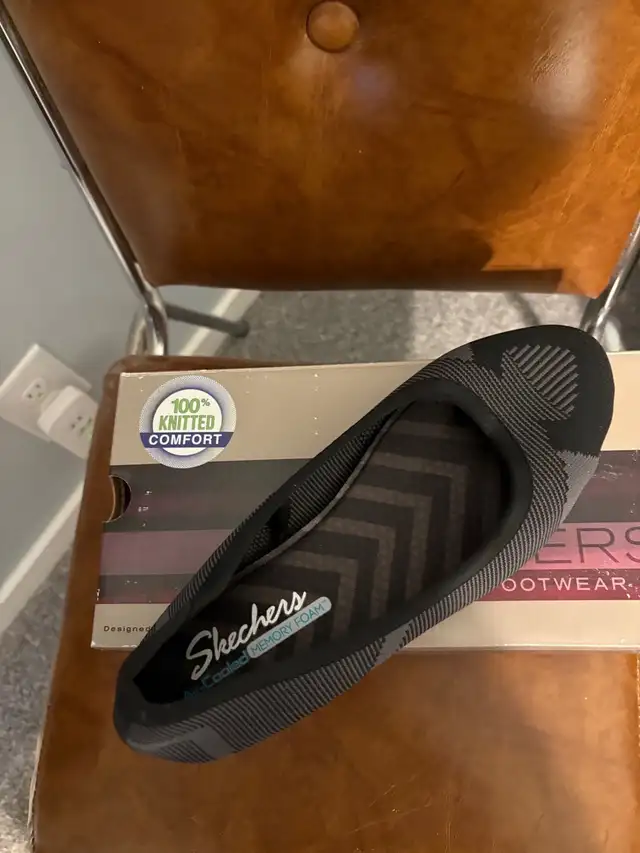 Ladies Skechers