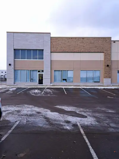 FURNISHED PRIVATE COMMERCIAL OFFICES FOR RENT IN MISSISSAUGA