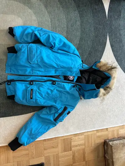 Canada Goose Bomber authentic, View more