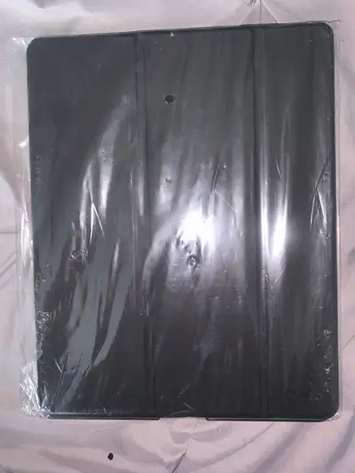 iPad 2/3/4 Black Case, View more