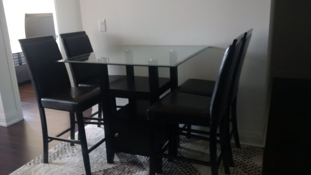 4 - Person Counter Height Dining Set in Dining Tables & Sets in Markham / York Region - Image 3