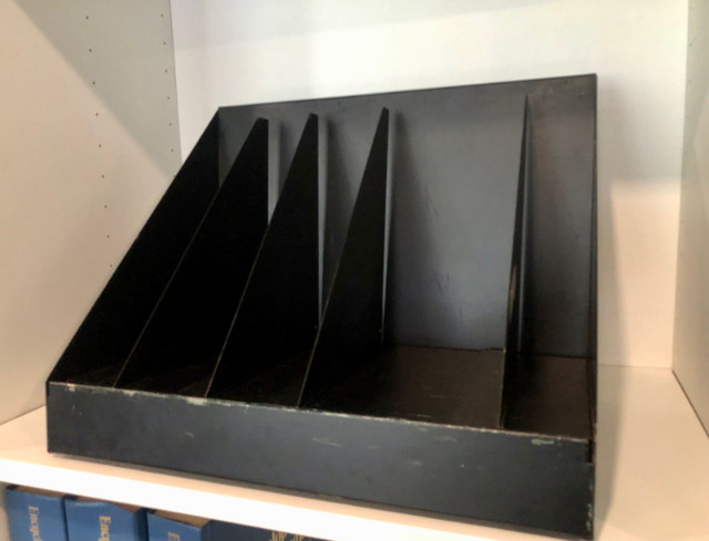 Metal Shelf Organizer in Storage & Organization in Bedford - Image 3