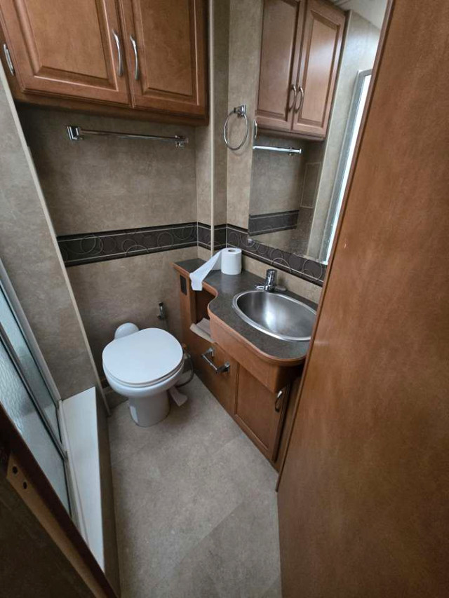 2015 Winnebago Minnie Winnie in RVs & Motorhomes in Abbotsford - Image 2