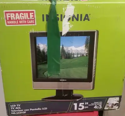 Compact flatscreen TV for use in an RV, Boat, Tinyhome or Kitchen. Runs on 120V AC or 12 Volt DC Inc...
