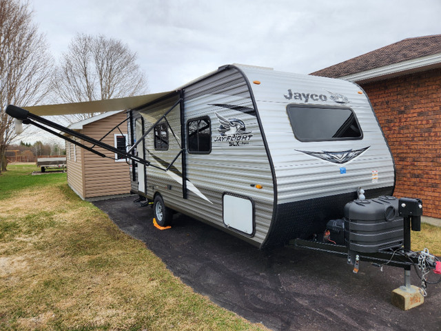 2021 Jayco Jay Flight SLX 195rb in Travel Trailers & Campers in Pembroke - Image 2