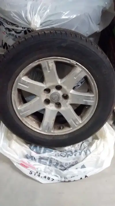Summer tires from Chrysler 300. Can also fit a Dodge Charger or Dodge Magnum. Good condition. Sellin...
