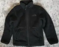 The North Face Boys' 300-weight Sherpa fleece jacket winter
