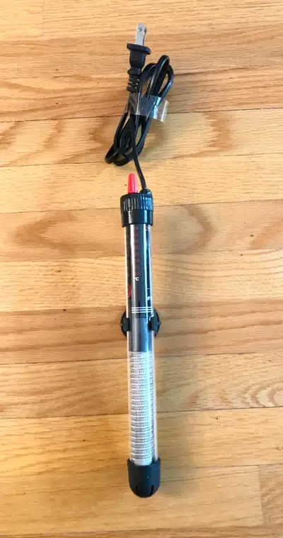 Picture 1-2 H-200 100W $10 Picture 3-4 Eheim Jager 50W $20 Picture 5-6 Eheim Jager 200W $25 all the...