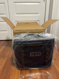 Yeti cooler hopper flip 18