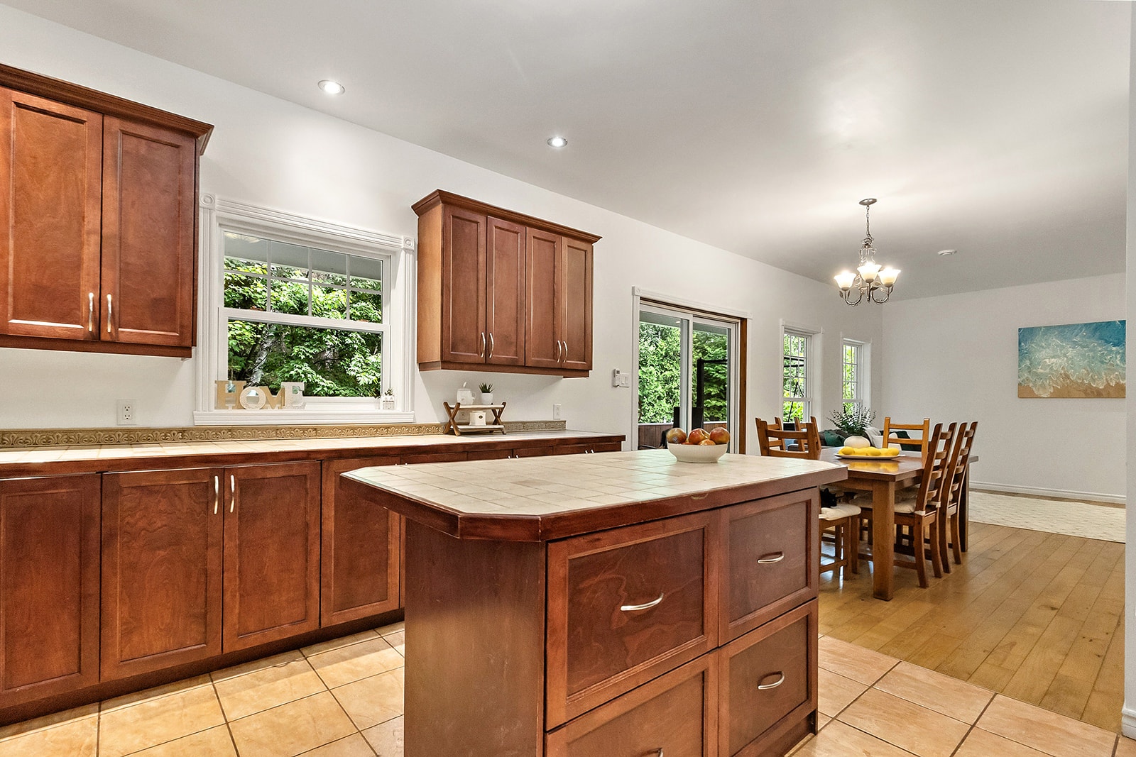 Maison 2 étages à vendre – Prévost, Laurentides – 875 000 $ — photo 3