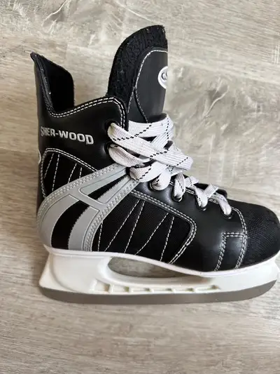 Sher-Wood 5500 Junior Ice Skates, View more