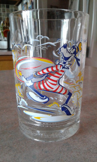 One McDonald's 25th Anniversary Disney Goofy Collectible Glass