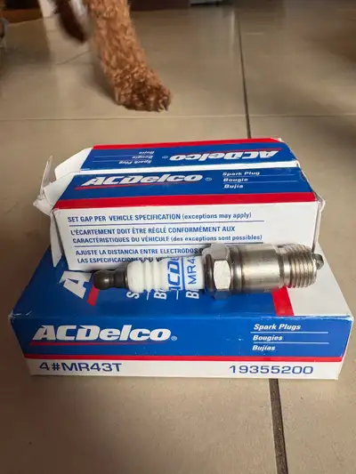 Bougie spark plug MR43TPour bateau, seadoo etc