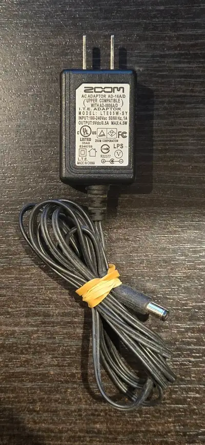 Zoom AD-16 9V Power Supply for G3/G3X, B3, G5 MultiFX Guit Pedal, View more