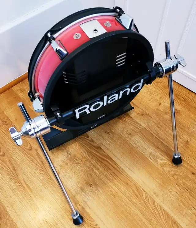 " Roland-V-Drum-Pad and Rack Kit - Or Part Out" in Drums & Percussion in Belleville - Image 10