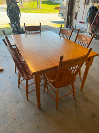 Wooden Bass River table and 6 chairs
