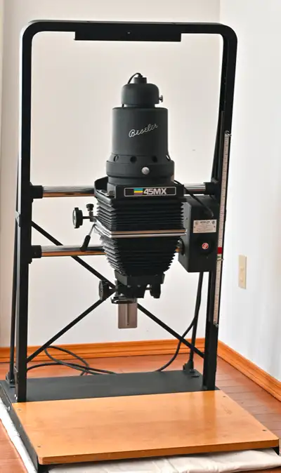 1. Beseler 45MX Condenser Enlarger -motorized double column, -two stage bellows, -lamp power 150W, -...
