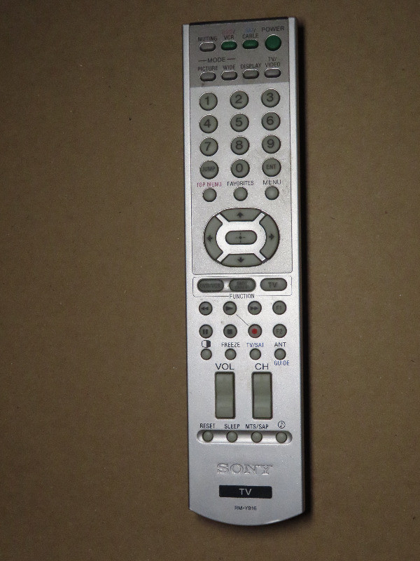 Sony RMT-D111A DVD TV & AV receiver remote plus other models in Video & TV Accessories in Winnipeg - Image 3