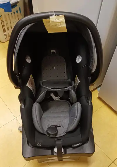 Siège d'auto pour enfant ( banc ), View more