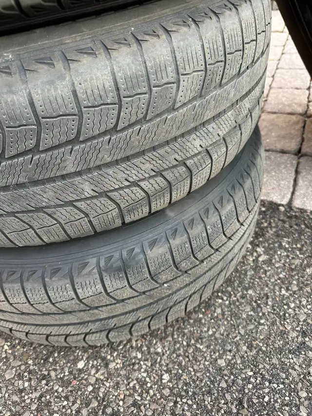 Michelin 4 winter tires 225/65R17 in Tires & Rims in Markham / York Region - Image 3