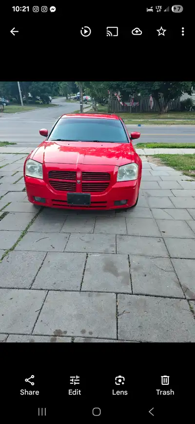 2200 obo as is 2 small pebble on windsheild Has a gas leak not sure if its a big fix or small fix. C...