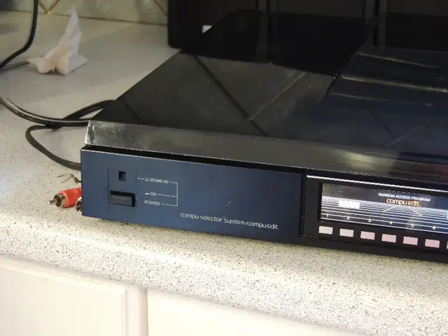 Sansui P-L75 Computerized Full Auto DD Turntable in Stereo Systems & Home Theatre in Mississauga / Peel Region - Image 9