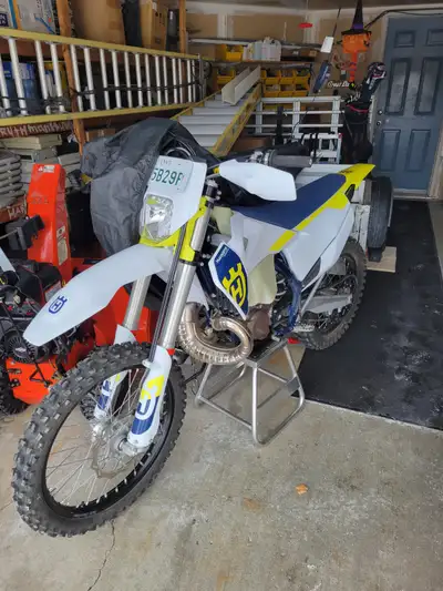 This bike was bought new in the fall of 2023 and driven only ten times during 2024 and 2025 at Limer...