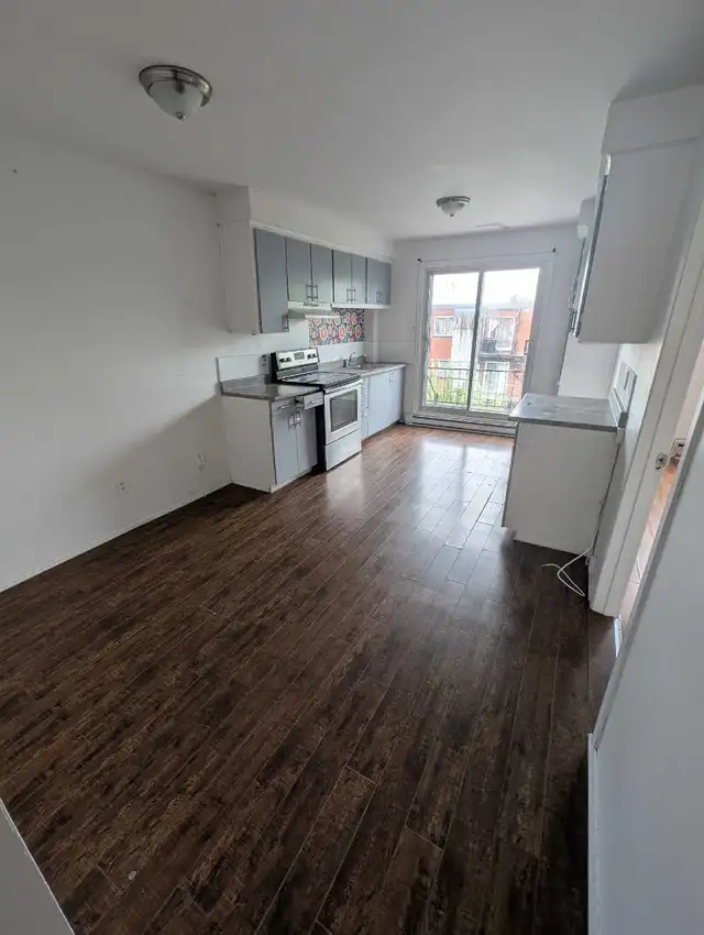 4 1/2 À louer in Long Term Rentals in City of Montréal - Image 5