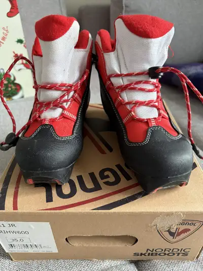 Cross country ski boots - Rossignol - Junior - size 35, View more