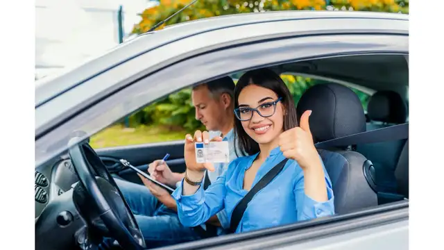 DRIVING LESSON AT SAINT-LAURENT65702491597570120