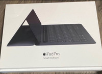 Apple Smart Keyboard Folio ( 12.9-inch iPad Pro 1st & 2nd Gen )