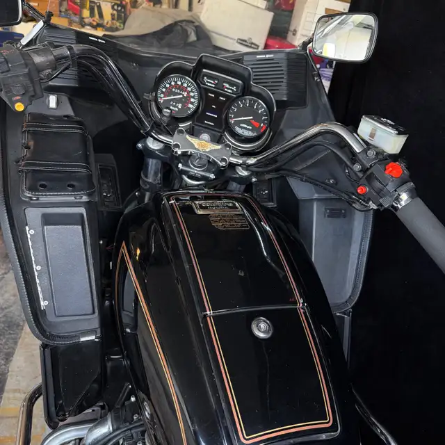 1982 Honda Goldwing Interstate GL1100 in Touring in Lethbridge - Image 5