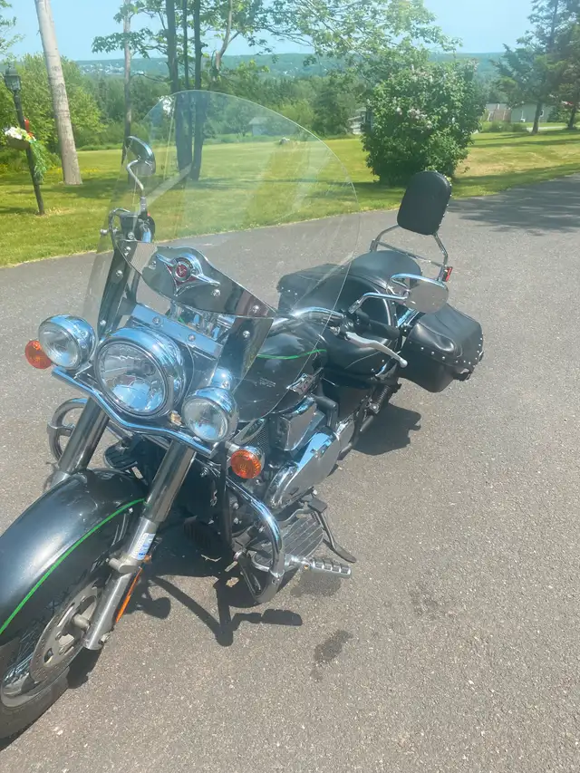2016 Kawasaki Vulcan 900. $4900 OBO. in Street, Cruisers & Choppers in Cape Breton - Image 4