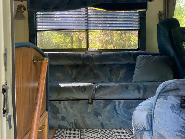 Motorhome Fleetwood Flair. 1997 mint condition  in RVs & Motorhomes in Penticton - Image 8