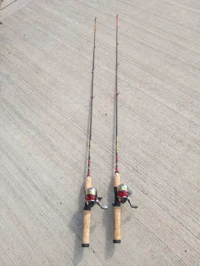 QTY 2 JUNIOR CRAPPIE MAXX FISHING RODS AND REEL, View more