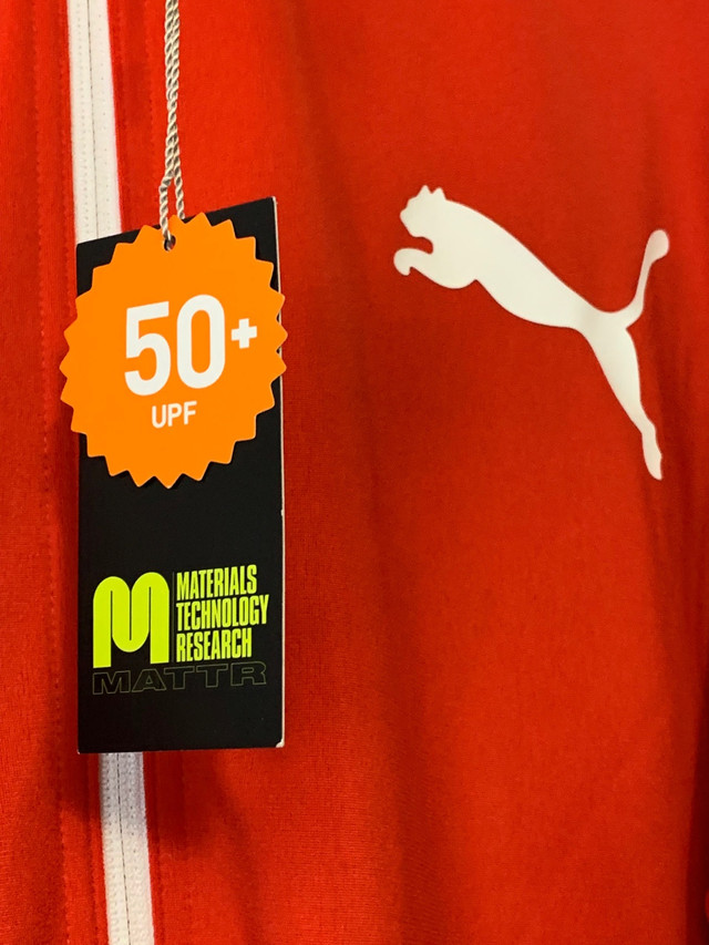 Red Puma vest men’s size XL dans Hommes  à Ville de Montréal - Image 2