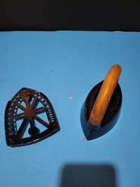 Vintage Sad Iron With Tray Ottawa Ottawa / Gatineau Area Preview