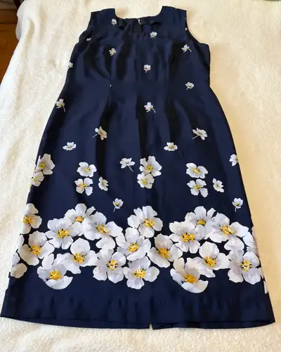 Navy Floral Sleeveless Midi Dress, View more