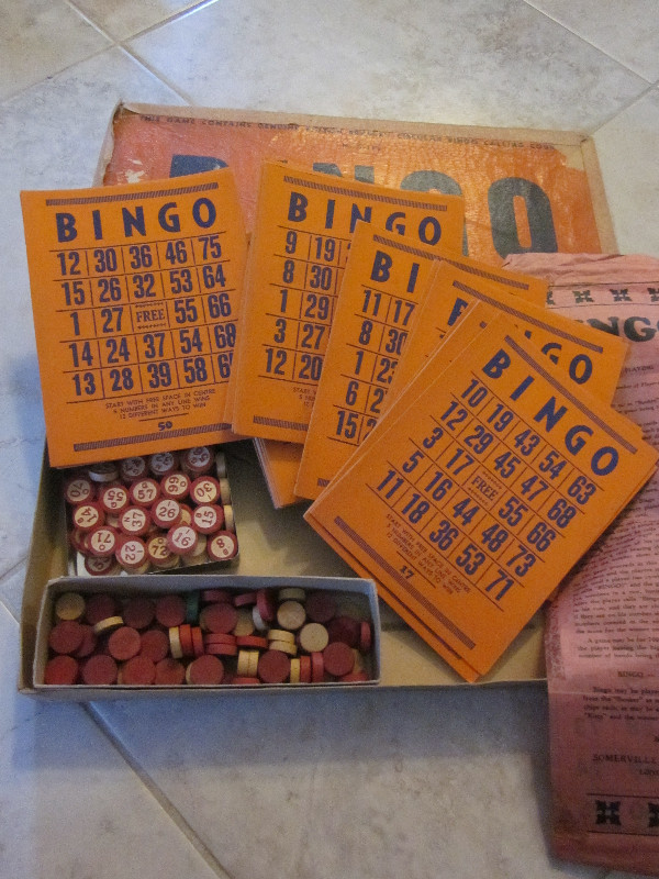 Vintage games in Toys & Games in Hamilton - Image 4