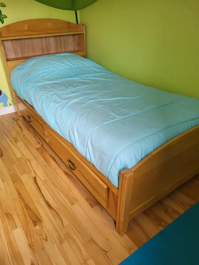 Lit capitaine simple en bois avec tiroir + matelas in Beds & Mattresses in West Island - Image 2