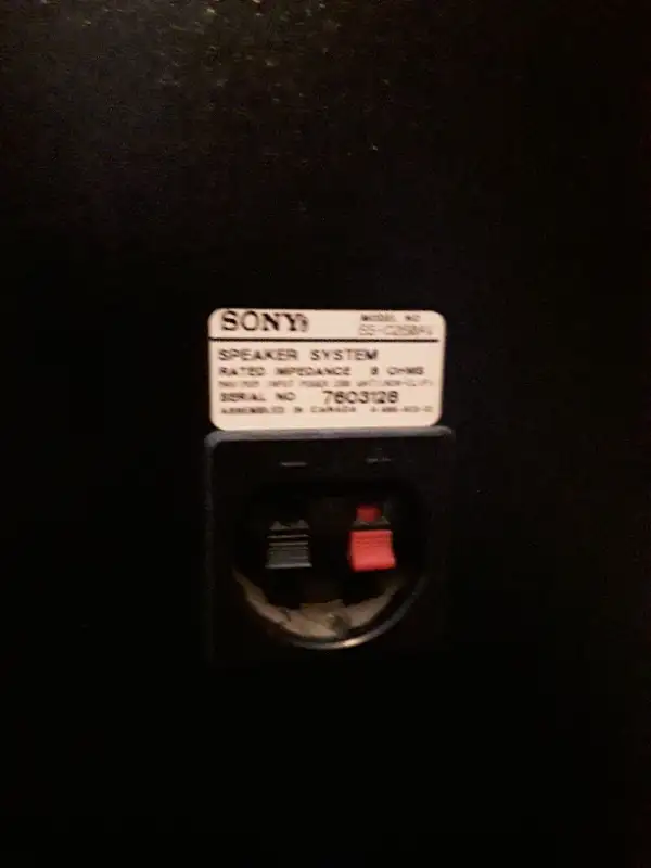 SONY SPEAKER SET, MODEL # SS-C260AV $140 cad for both, mint in Speakers in Mississauga / Peel Region - Image 6